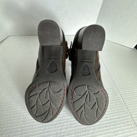 Born Women's 8M Leather Upper Bootie Brown Zip Buckle Detail 2.5" Heel - Picture 8 of 16